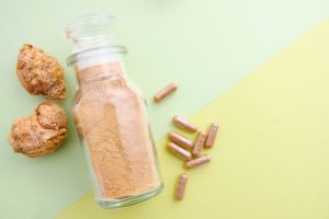 maca powder and capsule